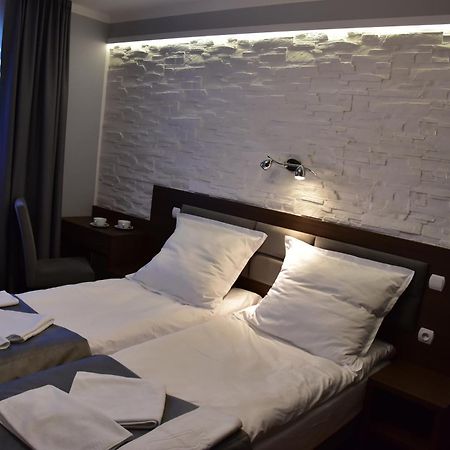 Pokoje Restauracja Lech Strzalkowo Ngoại thất bức ảnh